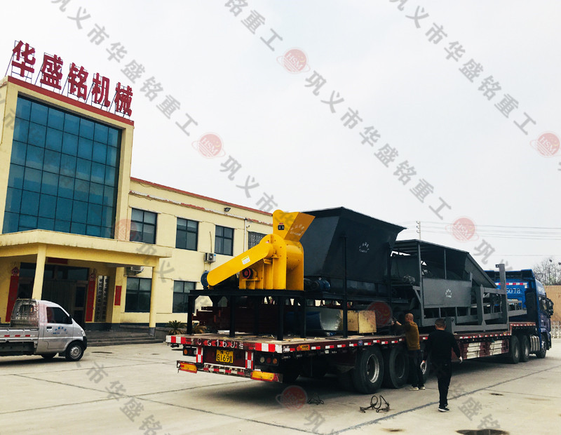 兩臺2YK2875振動篩發(fā)往陜西神木 